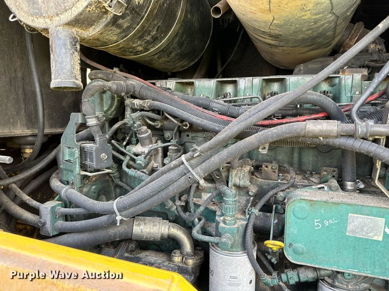 image for item KM9878 2010 Volvo L60F  wheel loader