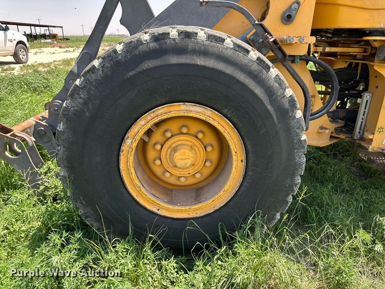 image for item KM9878 2010 Volvo L60F  wheel loader