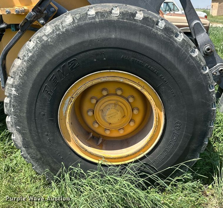 image for item KM9878 2010 Volvo L60F  wheel loader
