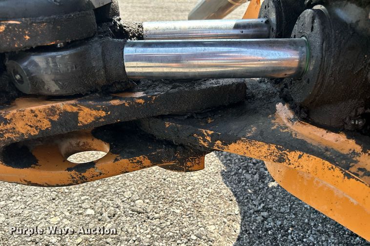 image for item KW9122 2013 Case 580 Super N  backhoe