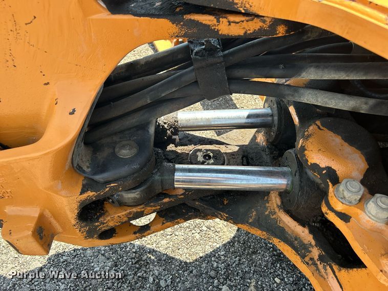 image for item KW9122 2013 Case 580 Super N  backhoe