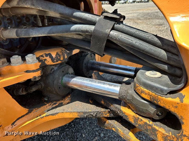 image for item KW9122 2013 Case 580 Super N  backhoe