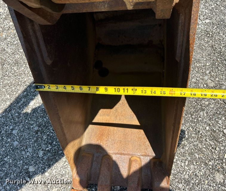 image for item KW9122 2013 Case 580 Super N  backhoe