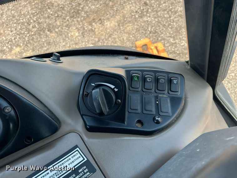 image for item KW9122 2013 Case 580 Super N  backhoe