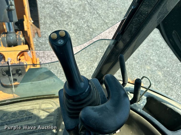 image for item KW9122 2013 Case 580 Super N  backhoe