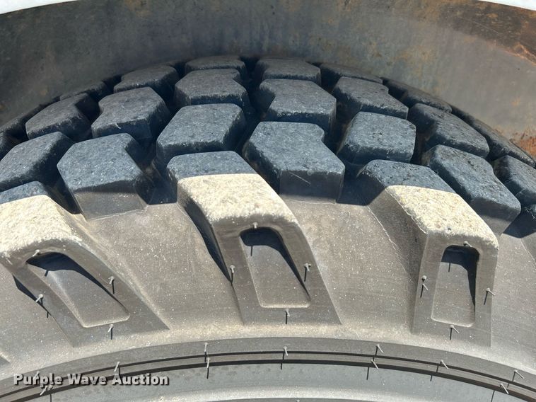 image for item KW9123 2005 Case 580 Super M Series 2  backhoe