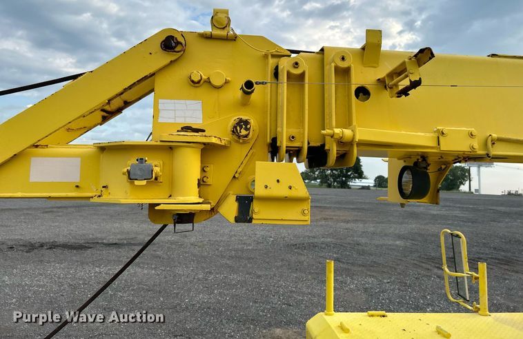 image for item KW9134 1990 Grove AP308  crane