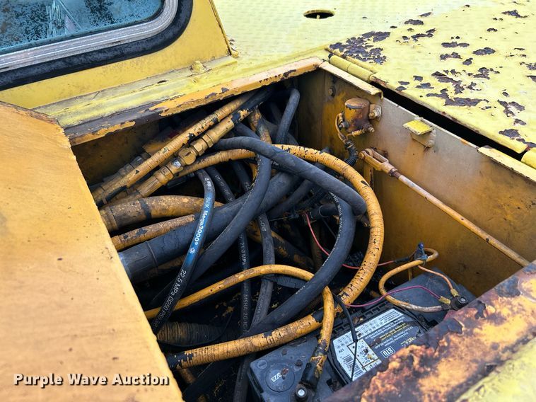 image for item KW9134 1990 Grove AP308  crane