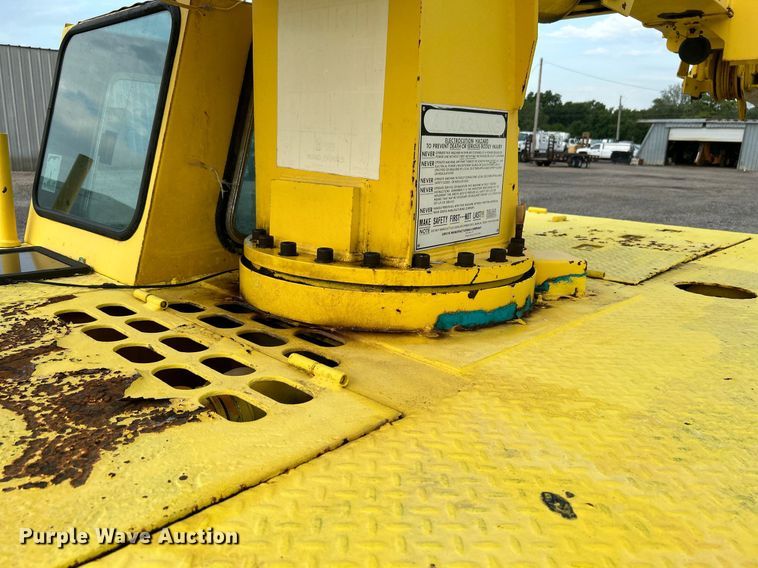 image for item KW9134 1990 Grove AP308  crane