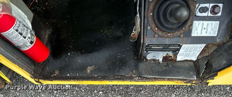 image for item KW9134 1990 Grove AP308  crane