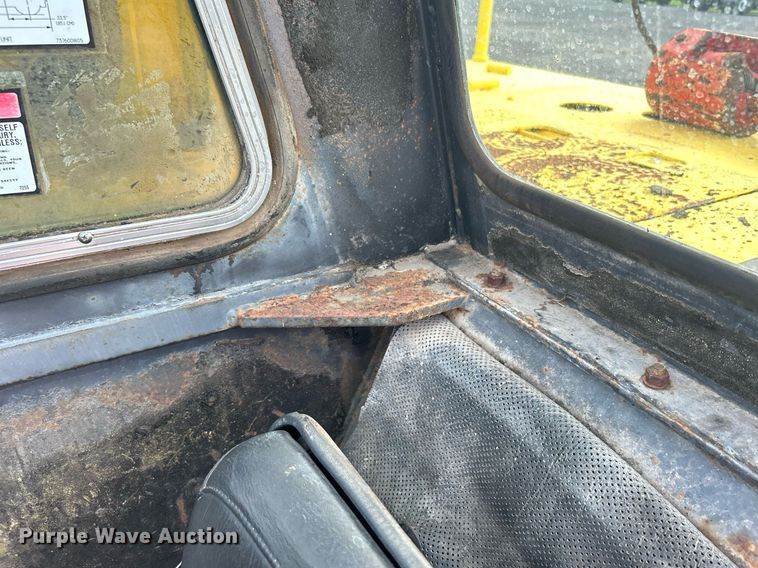 image for item KW9134 1990 Grove AP308  crane