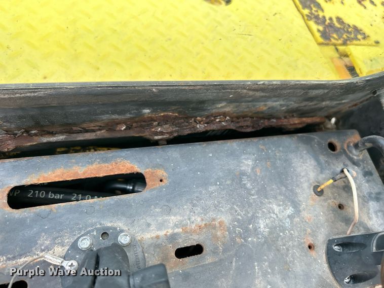 image for item KW9134 1990 Grove AP308  crane