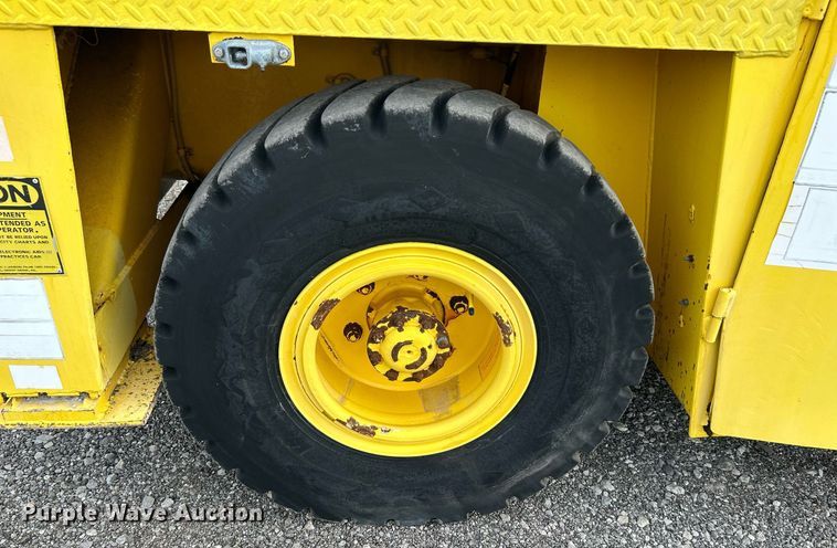 image for item KW9134 1990 Grove AP308  crane