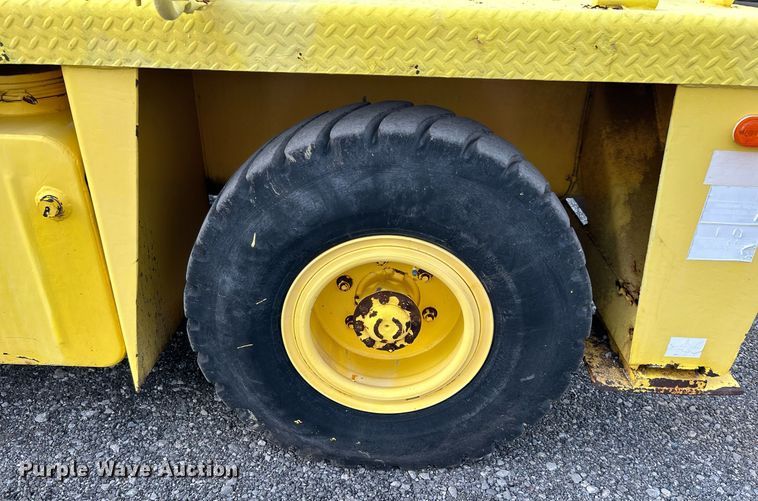 image for item KW9134 1990 Grove AP308  crane