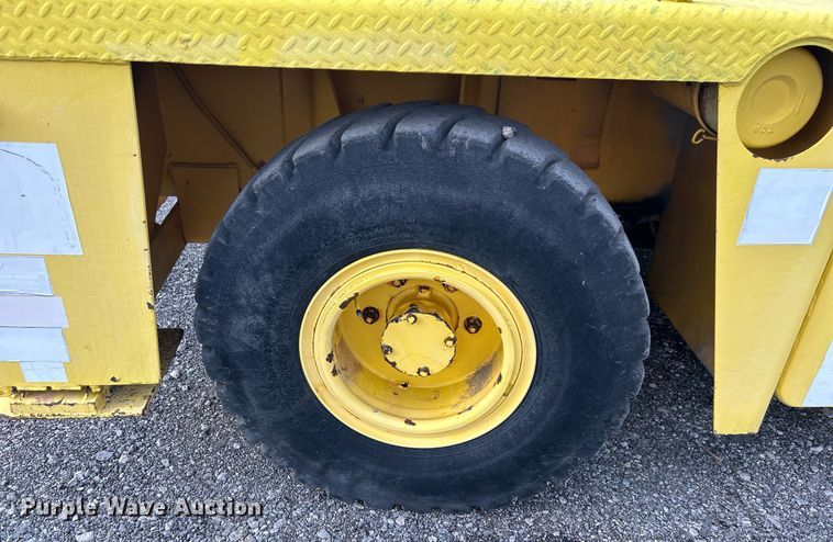 image for item KW9134 1990 Grove AP308  crane