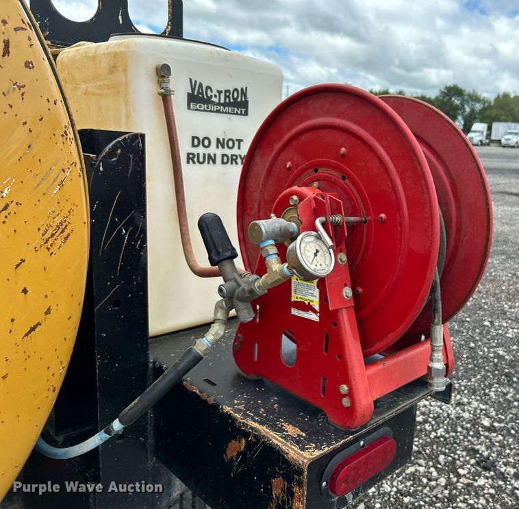 image for item KW9140 2018 Vactron CV573SGT  vacuum excavator