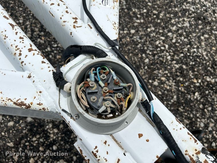 image for item KW9143 1999 Brindle Products  reel trailer