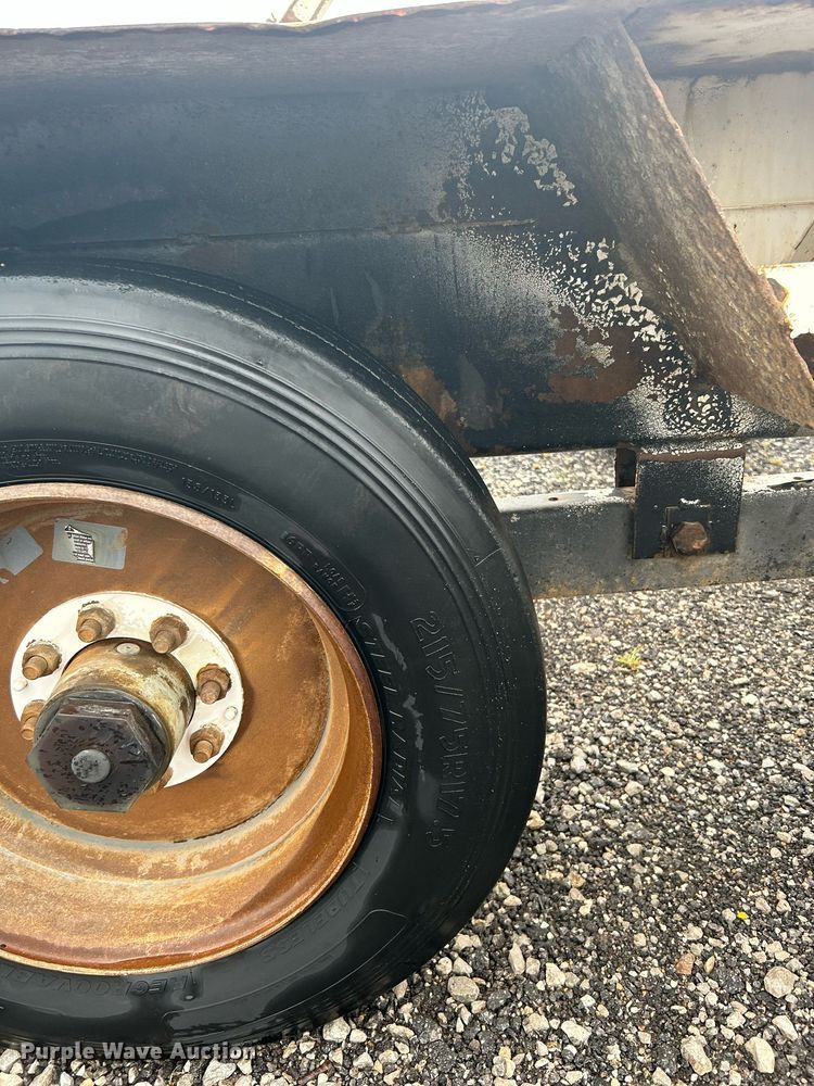 image for item KW9147 1996 Butler Trailer Mfg BC-1803  reel trailer