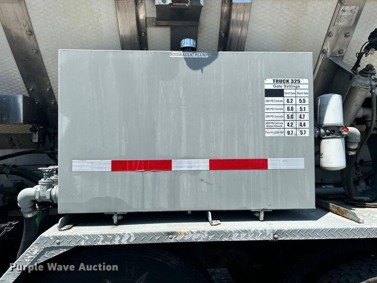 image for item KW9151 2007 Kenworth T800  volumetric ready mix truck