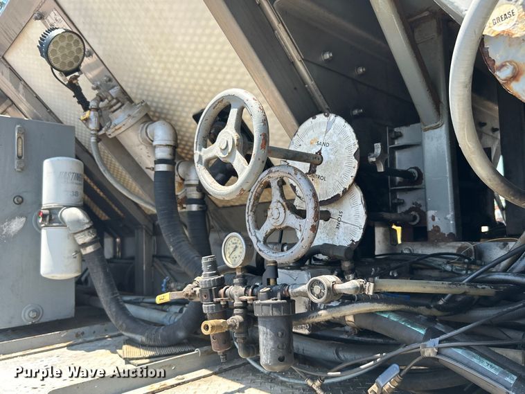 image for item KW9151 2007 Kenworth T800  volumetric ready mix truck