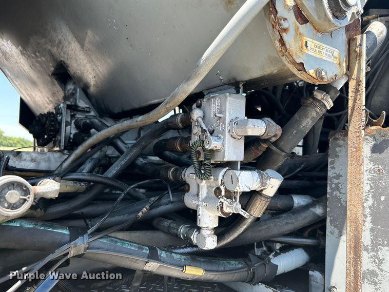 image for item KW9151 2007 Kenworth T800  volumetric ready mix truck