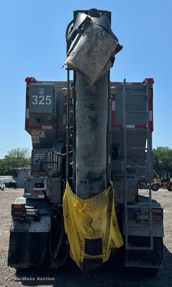 image for item KW9151 2007 Kenworth T800  volumetric ready mix truck