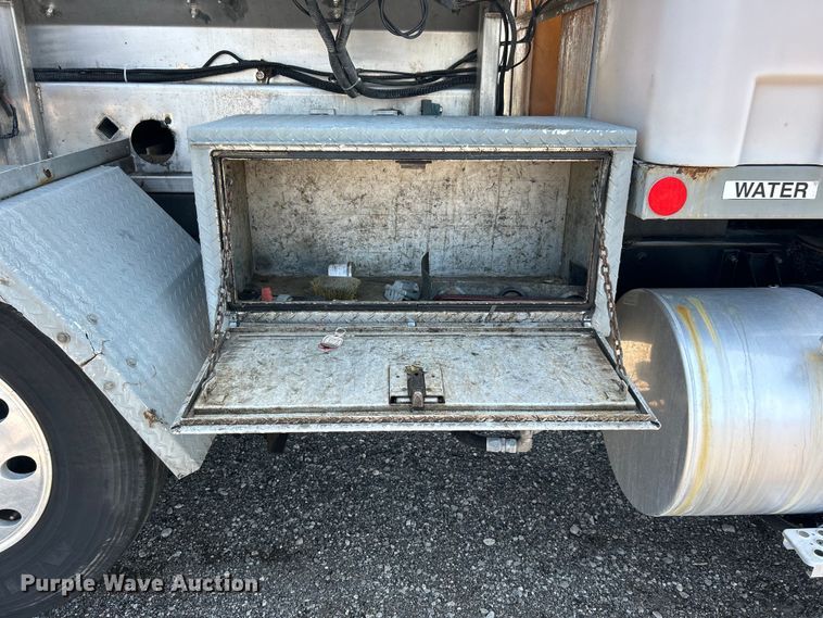 image for item KW9151 2007 Kenworth T800  volumetric ready mix truck