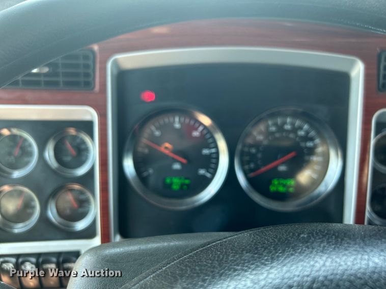 image for item KW9151 2007 Kenworth T800  volumetric ready mix truck