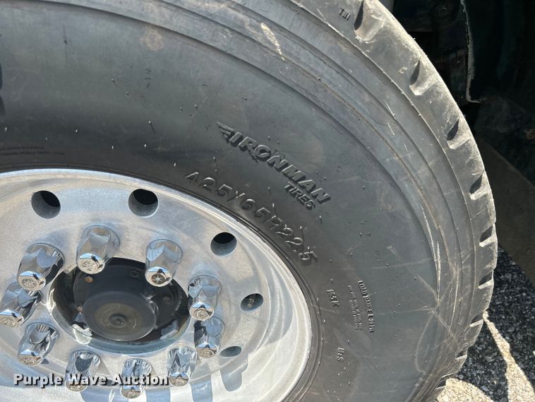 image for item KW9151 2007 Kenworth T800  volumetric ready mix truck