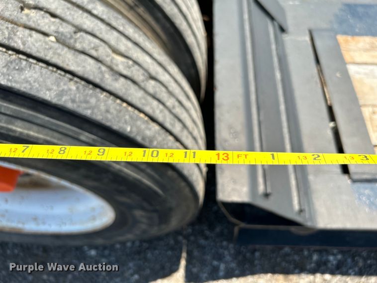 image for item KW9187 2006 X-L Specialized XL80MG  lowboy equipment trailer