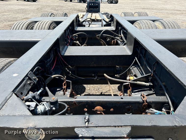 image for item KW9187 2006 X-L Specialized XL80MG  lowboy equipment trailer