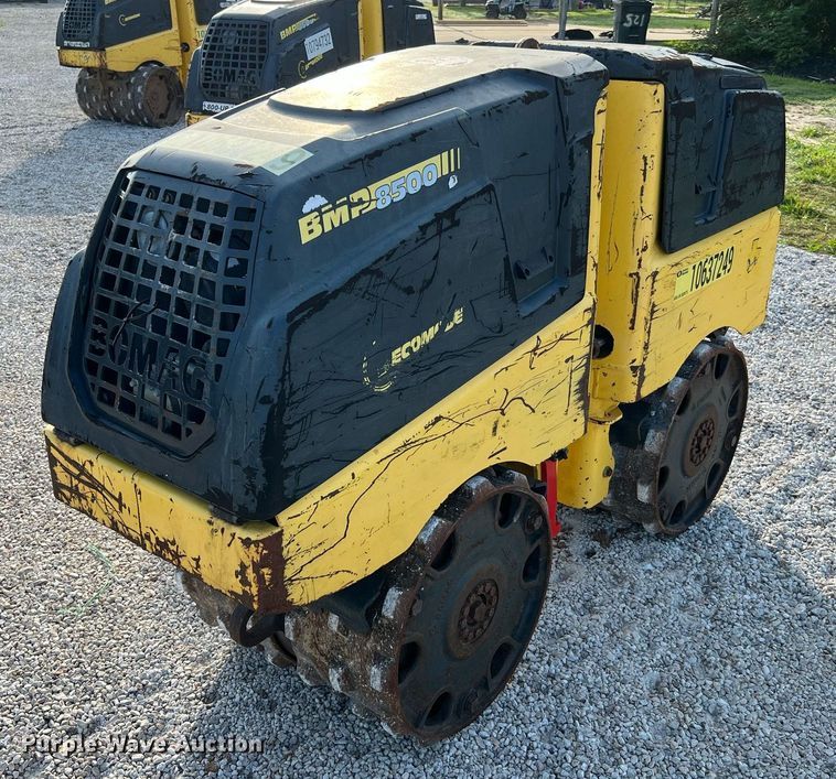 image for item LF9330 2017 Bomag BMP8500  trench compactor