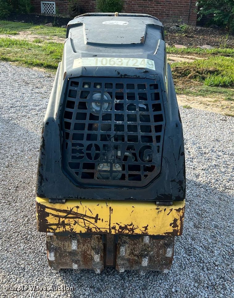 image for item LF9330 2017 Bomag BMP8500  trench compactor