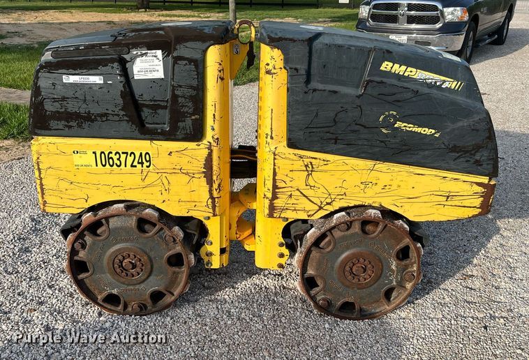 image for item LF9330 2017 Bomag BMP8500  trench compactor
