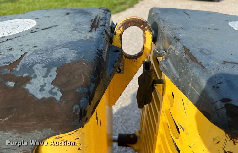 image for item LF9330 2017 Bomag BMP8500  trench compactor