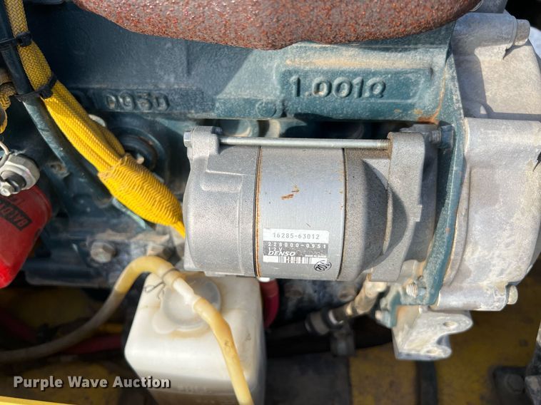 image for item LF9330 2017 Bomag BMP8500  trench compactor