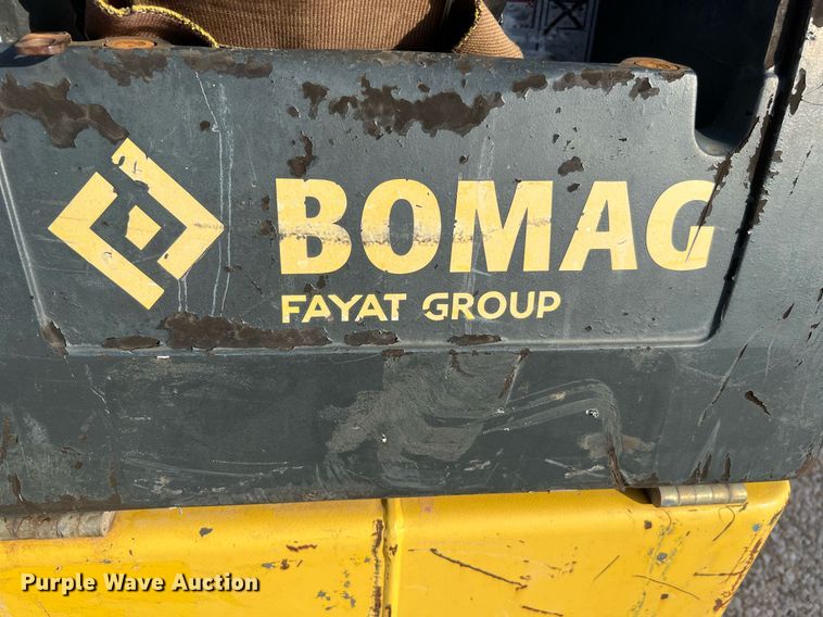 image for item LF9330 2017 Bomag BMP8500  trench compactor