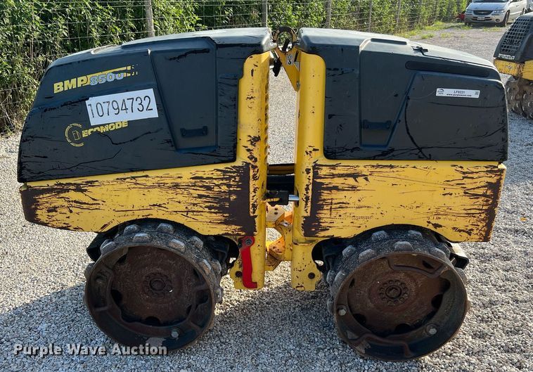 image for item LF9331 2018 Bomag BMP8500  trench compactor