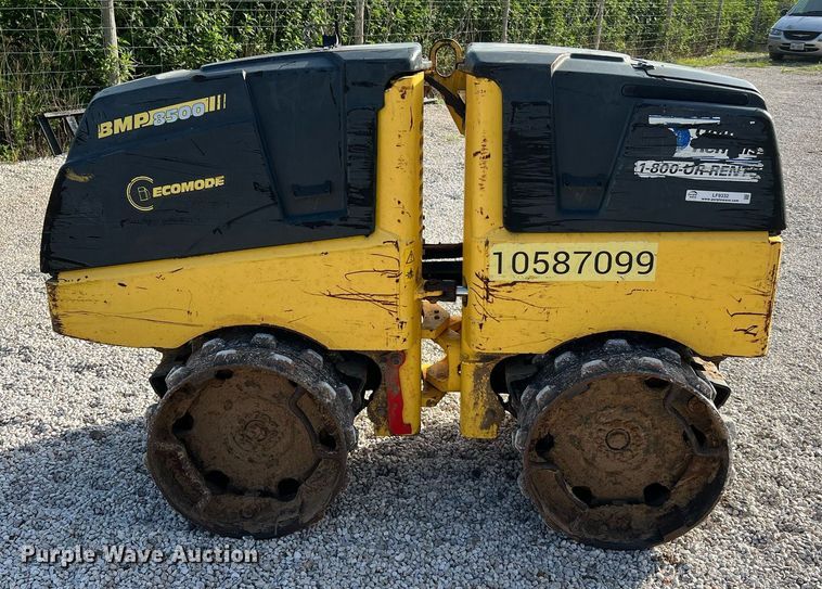 image for item LF9332 2017 Bomag BMP8500  trench compactor