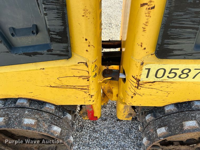 image for item LF9332 2017 Bomag BMP8500  trench compactor