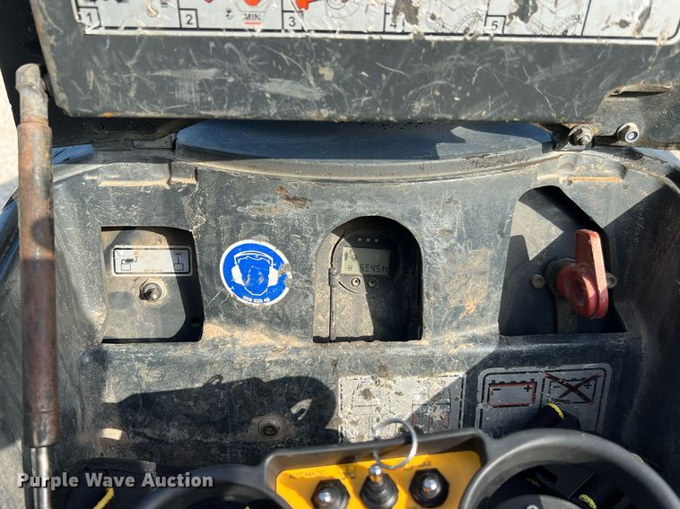 image for item LF9332 2017 Bomag BMP8500  trench compactor