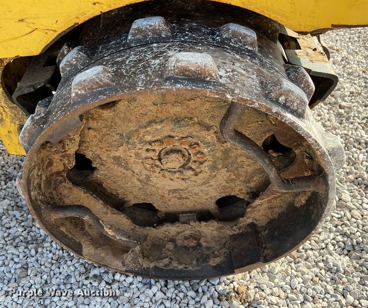 image for item LF9332 2017 Bomag BMP8500  trench compactor
