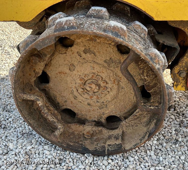 image for item LF9332 2017 Bomag BMP8500  trench compactor