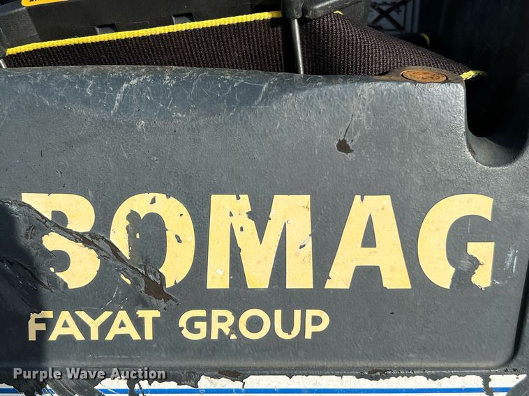 image for item LF9332 2017 Bomag BMP8500  trench compactor