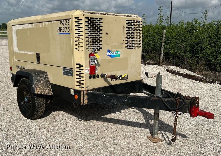 image for item LF9333 2016 Doosan P425/HP375  air compressor