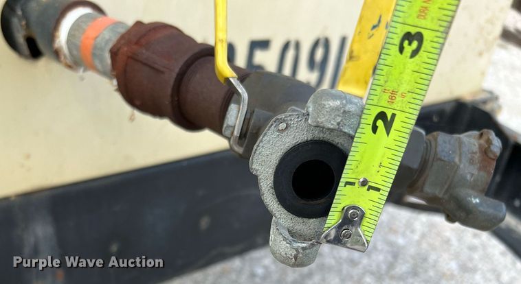 image for item LF9333 2016 Doosan P425/HP375  air compressor