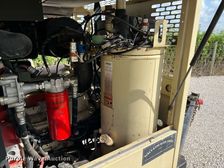 image for item LF9333 2016 Doosan P425/HP375  air compressor