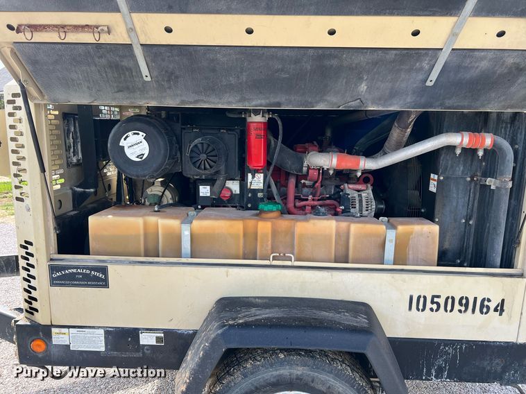 image for item LF9333 2016 Doosan P425/HP375  air compressor