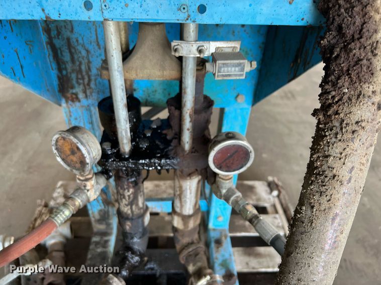 image for item LF9334 Carpenter Rely G107  foam fill pneumatic pump