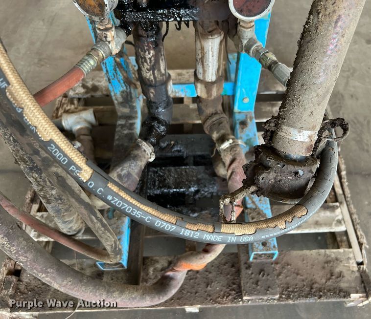 image for item LF9334 Carpenter Rely G107  foam fill pneumatic pump